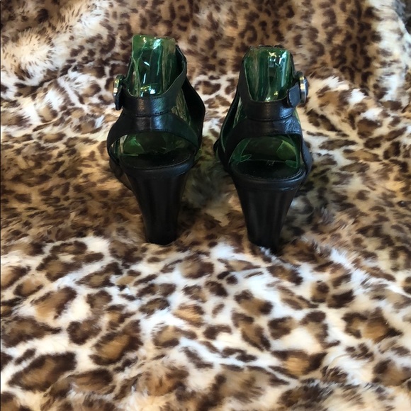 Franco Sarto Black 6M Sandals - Picture 4 of 8